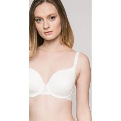 Triumph - Biustonosz Cool Sensation. Białe biustonosze Triumph, bez wzorów, z dzianiny. W wyprzedaży za 139.90 zł.