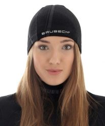 Czapka wełniana unisex Brubeck ACTIVE WOOL. Czarne czapki męskie Brubeck, bez wzorów, z dzianiny. Za 59.99 zł.