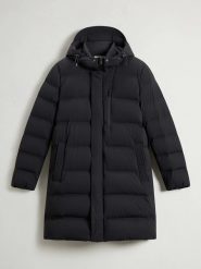 Woolrich Płaszcz puchowy w kolorze czarnym rozmiar: XL. Czarne płaszcze męskie Woolrich, na zimę, xl, bez wzorów, z puchu. Za 2,937.23 zł.