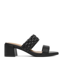 Klapki JENNY. Czarne klapki damskie Jenny, bez wzorów, bez obcasa. Za 129.99 zł.