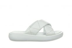 Klapki Bayla-161 161 79 11 White 161499, Biały, Skóra naturalna - 40. Białe klapki damskie Bayla, bez wzorów, z materiału, bez obcasa. W wyprzedaży za 152.10 zł.
