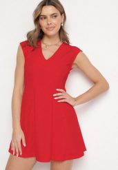 Czerwona Rozkloszowana Sukienka o Taliowanym Kroju Ellaira. Czerwone sukienki damskie Born2be, na co dzień, m, bez wzorów, eleganckie, bez kołnierzyka, bez ramiączek, mini, rozkloszowane. W wyprzedaży za 135.99 zł.