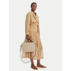 Torebka Coccinelle. Brązowe torebki klasyczne damskie Coccinelle, bez wzorów, bez dodatków. Za 1,849.99 zł.