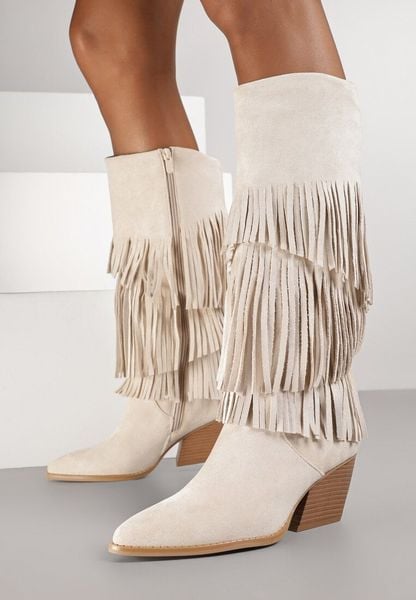 Beżowe Kozaki Typu Kowbojki na Stożkowym Obcasie z Frędzlami Acirrive. Brązowe kozaki damskie Born2be, z jeansu, bez obcasa, na obcasie. Za 139.99 zł.