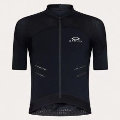 Koszulka rowerowa męska Oakley ENDURANCE AERO FOA407943-021. Czarne t-shirty sportowe męskie Oakley, l, z nylonu, bez ramiączek, na fitness i siłownię. Za 634.35 zł.