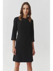 TATUUM Sukienka w kolorze czarnym rozmiar: 38. Czarne sukienki damskie Tatuum, na co dzień, bez wzorów, bez kołnierzyka, bez ramiączek, mini, proste. Za 187.96 zł.