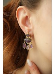 L'Atelier de Gaia Pozłacane kolczyki z ametystami rozmiar: onesize. Różowe kolczyki damskie L'Atelier de Gaia, z ametystem, pozłacane. Za 69.99 zł.