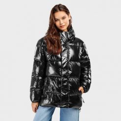 Kurtka puchowa lifestyle damska Barent-W. Czarne kurtki damskie SIROKO, m, bez wzorów, z materiału, bez kaptura. Za 339.00 zł.