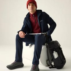 Męska kurtka Denvo Softshell. Niebieskie kurtki softshell damskie Regatta, m, bez wzorów, z materiału, z kapturem. Za 379.99 zł.