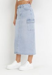 Jasnoniebieska Jeansowa Spódnica Midi z Szerokimi Kieszeniami Varsha. Niebieskie spódniczki damskie Born2be, s, bez wzorów, z jeansu, midi, rozkloszowane. Za 64.99 zł.