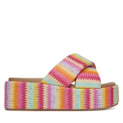 Klapki Roxy. Czerwone klapki damskie Roxy, bez wzorów, bez obcasa. Za 139.99 zł.