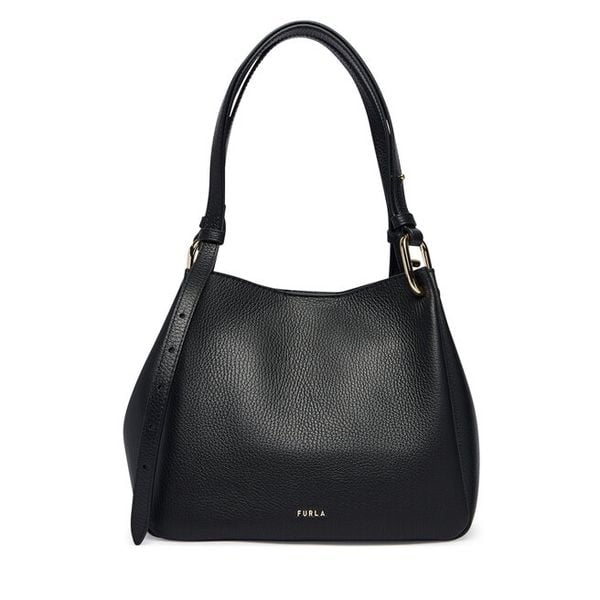 Torebka Furla. Czarne torebki klasyczne damskie Furla, bez wzorów, bez dodatków. Za 1,709.00 zł.