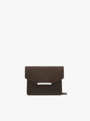Czekoladowa mała torebka damska. Brązowe torebki wieczorowe Ryłko, bez wzorów, ze skóry, eleganckie, bez kołnierzyka, bez ramiączek. Za 299.99 zł.