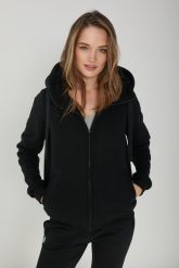BLUZA NICOLE CZARNA S - Flawless. Czarne bluzy z kapturem damskie Flawless, s, z bawełny. Za 397.00 zł.