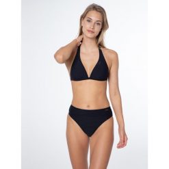 Góra bikini damskiego Protest MIXWANAKA. Czarne bikini damskie Protest, bez wzorów. Za 179.00 zł.