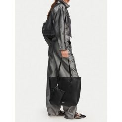 Torebka JENNY. Czarne torebki klasyczne damskie Jenny, bez wzorów, bez dodatków. Za 149.99 zł.