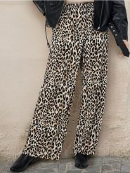 Spodnie wide leg w panterkę - wielobarwny. Spodnie materiałowe damskie Sinsay, bez wzorów. W wyprzedaży za 17.99 zł.