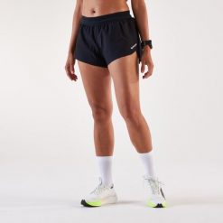 Spodenki do biegania damskie Kiprun x Smoon Run 900 chłonne. Czarne szorty damskie KIPRUN, bez wzorów, z elastanu, sportowe. Za 199.99 zł.