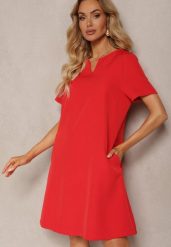 Czerwona Trapezowa Sukienka Mini z Krótkim Rękawem i Kieszeniami Vrea. Czerwone sukienki damskie Renee, na spotkanie biznesowe, l, bez wzorów, eleganckie, bez kołnierzyka, bez ramiączek, mini, trapezowe. W wyprzedaży za 69.99 zł.