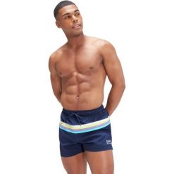 Spodenki szorty męskie Speedo Redondo Edge. Czerwone szorty męskie Speedo, z lycry, bez kołnierzyka. Za 199.99 zł.