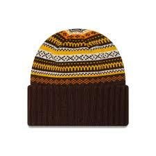 Czapka zimowa damska New Era Rail Isle Cuff Knit Beanie. Brązowe czapki zimowe damskie New Era. Za 129.99 zł.