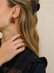 Kolczyki łezki - wielobarwny. Kolczyki damskie Sinsay. Za 9.99 zł.