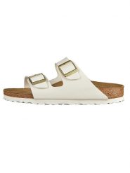 Birkenstock Klapki "Arizona" w kolorze białym rozmiar: 38. Białe klapki damskie Birkenstock, bez wzorów, bez obcasa. Za 375.11 zł.