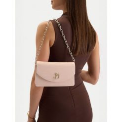 Torebka Eva Minge. Czerwone torebki klasyczne damskie Eva Minge, bez wzorów, bez dodatków. Za 199.99 zł.