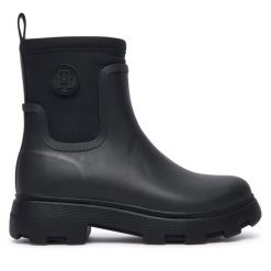 Kalosze Tommy Hilfiger. Czarne kalosze damskie Tommy Hilfiger, bez wzorów. Za 489.99 zł.