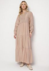 Beżowa Wiskozowa Sukienka Boho o Rozkloszowanym Kroju z Gumką i Koronką Gonillea. Brązowe sukienki damskie Born2be, na co dzień, na lato, l, z aplikacjami, z koronki, boho, bez kołnierzyka, bez ramiączek, maxi, rozkloszowane. W wyprzedaży za 127.99 zł.