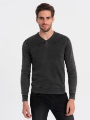 Washowany sweter męski z dekoltem w serek - czarny V1 OM-SWOS-0108 - XXL. Czarne swetry męskie Ombre Clothing, l, bez wzorów, z bawełny, bez kołnierzyka. W wyprzedaży za 59.99 zł.