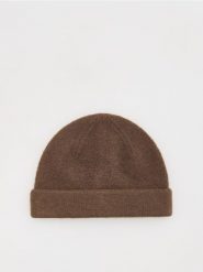 Czapka beanie z domieszką wełny - brązowy. Brązowe czapki męskie Reserved, bez wzorów, z wełny. W wyprzedaży za 39.99 zł.