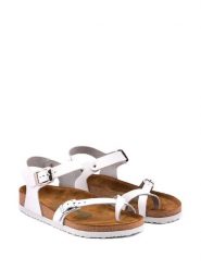 Comfortfusse Skórzane sandały w kolorze bialym rozmiar: 42. Białe sandały damskie Comfortfusse, bez wzorów, ze skóry, bez obcasa. Za 123.25 zł.