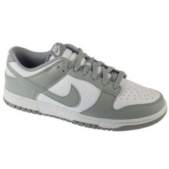 Buty sportowe Sneakersy unisex, Dunk Low Retro. Białe buty sportowe na co dzień damskie Nike, bez wzorów, trekkingowe. Za 499.99 zł.