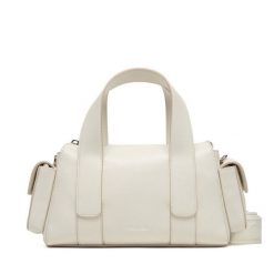 Torebka Calvin Klein. Białe torebki klasyczne damskie CALVIN KLEIN, bez wzorów, bez dodatków. Za 489.99 zł.