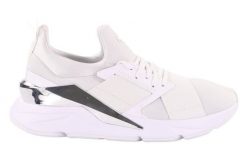 Buty do chodzenia damskie Puma Muse X5. Białe buty sportowe na co dzień damskie Puma, bez wzorów, z materiału, trekkingowe. Za 334.00 zł.