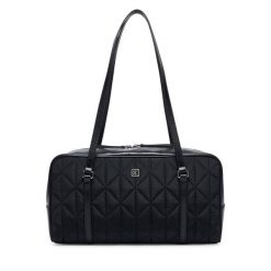 Torebka Calvin Klein. Czarne torebki klasyczne damskie CALVIN KLEIN, bez wzorów, z nylonu, bez dodatków. Za 529.99 zł.