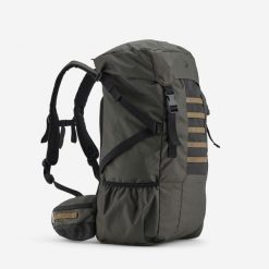 Plecak Bushcraft 50 litrów V2. Czarne plecaki damskie SOLOGNAC, bez wzorów, z materiału, klasyczne. Za 199.99 zł.