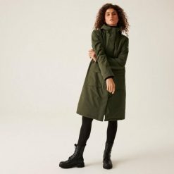 Kurtka przeciwdeszczowa z kapturem damska Regatta Yarli. Brązowe kurtki damskie Regatta, na zimę, bez wzorów, z kapturem. W wyprzedaży za 436.45 zł.