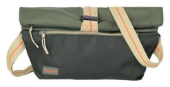 Torba na ramię travelite Color Craze. Zielone torebki klasyczne damskie Travelite, bez wzorów, z materiału, bez dodatków. Za 154.50 zł.