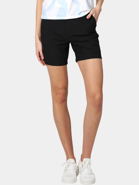 Szorty damskie Luhta Halfdels. Białe spodenki sportowe damskie Luhta, bez wzorów, z elastanu, sportowe. Za 279.00 zł.