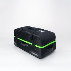Torba sportowa Gilbert Club. Czarne torby męskie na ramię gilbert, bez wzorów, na ramię, duże. Za 568.00 zł.