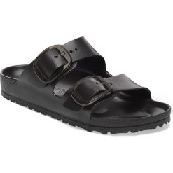 Klapki damskie Birkenstock Arizona. Czarne klapki damskie Birkenstock, bez wzorów, z materiału, bez obcasa. Za 426.00 zł.