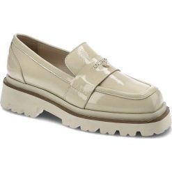 Beżowe Półbuty Chebello Eleganckie Mokasyny Damskie. Brązowe mokasyny damskie CheBello, ze skóry. Za 299.00 zł.