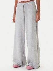 Juicy Couture Spodnie dresowe Annen JCWBJ225320 Szary Wide Leg. Szare spodnie dresowe damskie Juicy Couture, xl, bez wzorów, z dresówki. Za 349.99 zł.