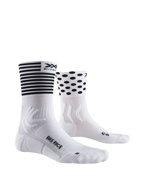 Skarpety rowerowe X-SOCKS BIKE RACE 4.0. Białe skarpetki damskie X-Socks, bez wzorów, z materiału. Za 109.95 zł.