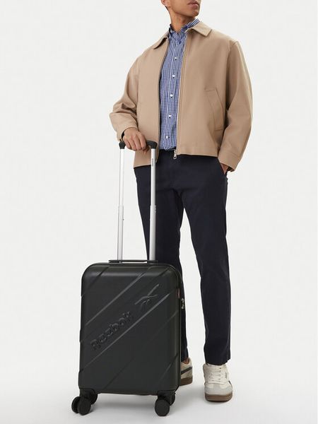 Reebok Walizka kabinowa CEO-RBK-028-S Czarny. Czarne walizki Reebok, bez wzorów. Za 279.99 zł.