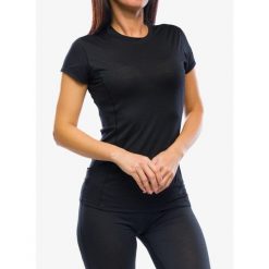 Koszulka merino damska Sensor Merino Air Tee SS. Czarne bluzki sportowe damskie Sensor, bez wzorów, bez ramiączek. Za 282.99 zł.