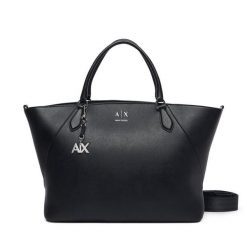 Torebka Armani Exchange. Czarne torebki klasyczne damskie Armani Exchange, bez wzorów, bez dodatków. Za 829.99 zł.