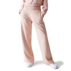 Spodnie New Era Wmns Mlb Tonal Strght Jogger Neyyan Prs Damskie. Czerwone spodnie materiałowe damskie New Era, bez wzorów, z bawełny, sportowe. Za 310.99 zł.